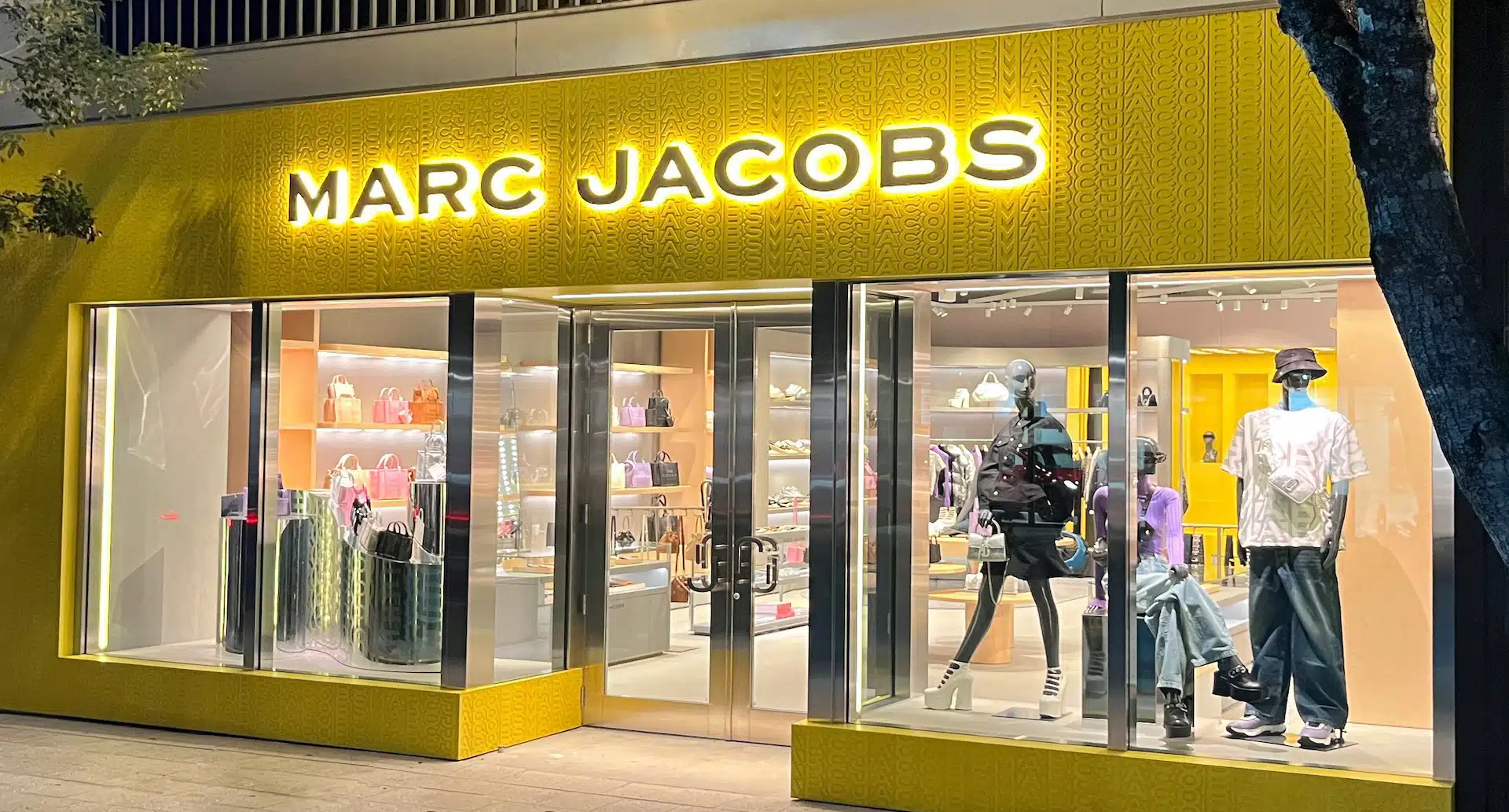 Banner 1 - Marc Jacobs United States